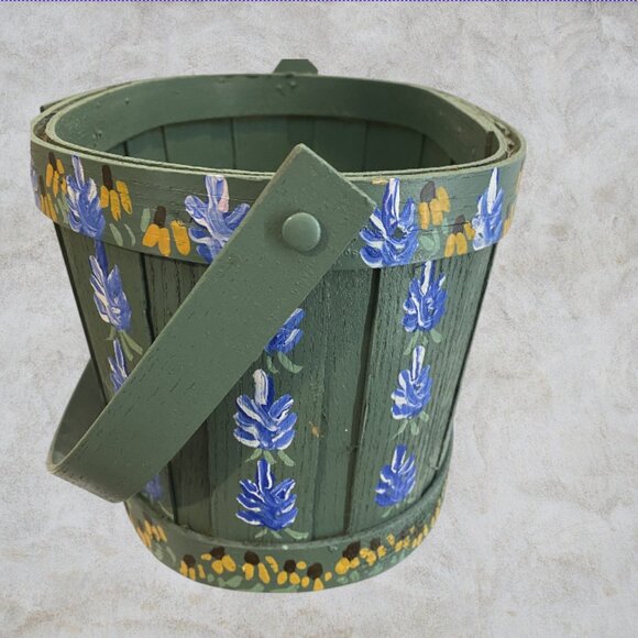 SPRING BASKET -- Handpainted, Green with Texas Bluebonnets & Sunflowers, Handle - Picture 5 of 6